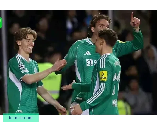 卢克曼欧联杯决赛上演惊天帽子戏法创造历史成就个人与球队双重辉煌